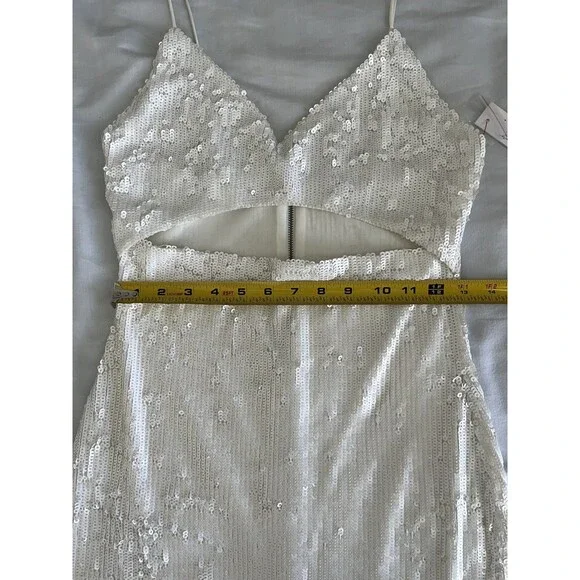 NEW Alice + Olivia Valli Cut Out Cami Maxi Dress White Sequins Size 6 Wedding - Picture 11 of 12